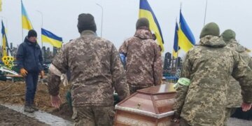 Семьям защитников отказывают в выплатах из-за даты смерти – Минобороны впервые признало проблему, решения пока нет