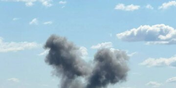 росія атакувала Павлоград, виникла пожежа