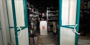 Офіс та частину складів видавництва "Лабораторія" пошкоджено під час атаки рф на Київ