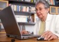 Работа на пенсии: при каких условиях украинцам пересмотрят выплаты