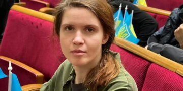 Громкий камбэк в Раде: Безуглая после затяжного скандала вернулась к «Слугам»