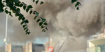 У Кривому Розі кількість жертв атаки рф на торговельний центр зросла до 6 – у лікарні помер поранений