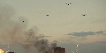Украинские дроны за сутки нанесли удары по не менее чем 14 областям России
