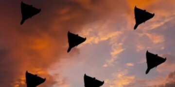 Ворог двічі атакував "шахедом" локомотив пасажирського поїзда на Одещині, під ударом опинились майже 600 пасажирів