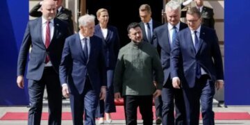 В Киеве собралась коалиция добровольцев: о чем просит Зеленский в преддверии зимы