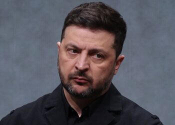 Зеленский анонсировал “справедливый и дальнобойный” ответ Украины на ночной обстрел