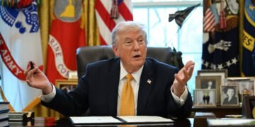 Трамп впервые высказался о визите директора ЦРУ в Москву