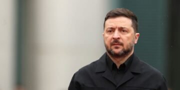 Зеленский поручил создать закон о защите национальных святынь Украины