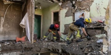Десятки кубометрів руїн: у Солом’янському районі завершили аварійні роботи