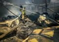 Вогонь та постійні тривоги: рятувальники ліквідовують наслідки атаки на Київщині, – ВІДЕО