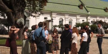 Нехай світ бачить правду: міжнародним медіа показали Києво-Печерську лавру після російської атаки