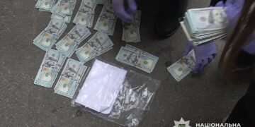«Вас перевіряє СБУ»: пенсіонер у Києві віддав шахраям $32 тисячі