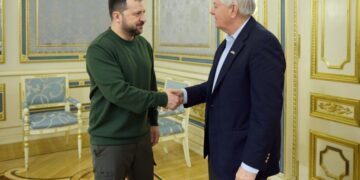 Мир через силу: Зеленский отреагировал на санкции Сената США против РФ и Ирана