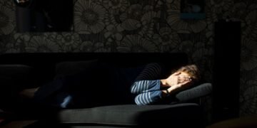 “Индекс счастья” в России рухнул до минимума за 15 лет: разведка назвала причины