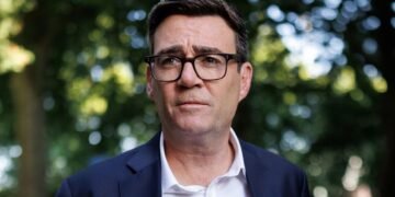 Премьер Британии посетит Киев и передаст Украине данные о ракетах SCALP