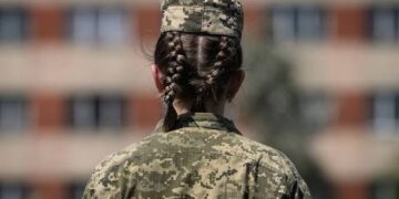 Чи почнуть мобілізувати жінок в Україні: у Верховній Раді офіційно відповіли
