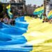 Прапор, який підіймали таємно, а тепер бачить увесь Київ: маловідомі факти про синьо-жовтий стяг