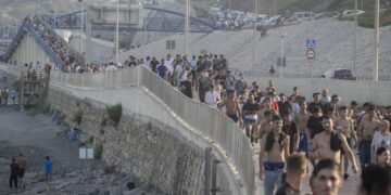 Россия использовала миграционный кризис в Сеуте для разгона ультраправых нарративов