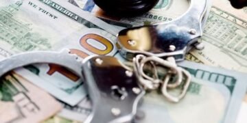 Бюджетні гроші у власні кишені: п’ятьох депутатів Київоблради підозрюють у шахрайстві