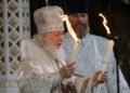 В России официально благословляют войну: РПЦ утвердила не менее 12 молитв