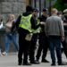 В Тернополе группа людей напала на автомобиль ТЦК: пострадали военные