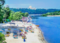 Прихована небезпека у воді: які пляжі Києва заборонено відвідувати