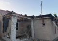 Руїни після вибухів: у двох районах Києва впали ворожі об’єкти, – ФОТО