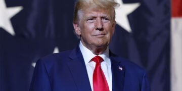 Трамп поздравил Украину с Днем Независимости и призвал к миру: Зеленский показал письмо