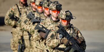 В Германии заявили, что страна ежедневно сталкивается с “гибридной войной”
