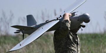 ВСУ устроили “горячую” ночь в РФ: под ударом НПЗ, база дронов и аэродром