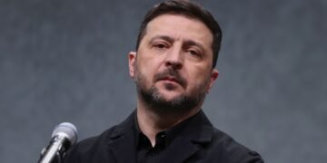 Зеленский призывает Китай “охладить пыл” Путина после новых угроз