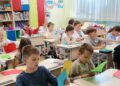 Тривога не означає кінець уроків: як працюють школи Києва під час небезпеки