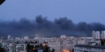 Чим ми дихаємо після атаки: що показують датчики якості повітря на Київщині