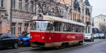 Трамваї більше не їздитимуть як раніше: у Києві запроваджують зміни