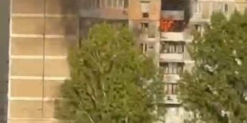 Пряме влучання у багатоповерхівку Києва: перші деталі