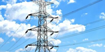 У Києві тариф на світло може змінюватися щогодини: що чекає на платіжки