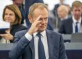 «Идиоты или предатели»: резкое заявление Туска об успехе ультраправых в Германии