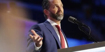 Российский олигарх оплатил роскошную свадьбу Трампа-младшего на Багамах — расследование