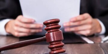 «Золотые» укрепления: в Сумской области директора предприятия и двух чиновников будут судить из-за почти 2,2 млн гривен ущерба на фортификациях