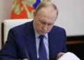 Кремль закручивает гайки: Путин подписал указ об ограничении вывоза наличных из России