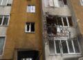 “Шахед” попал в многоэтажку в Хмельницком (фото)