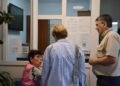 Будинок понівечило після атаки: у Києві відкрили штаб, куди звертатися постраждалим