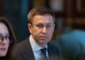 Пенсии и зарплаты зависят от Рады: Корецкий назвал, что еще должны принять депутаты