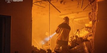 FT: Украина осталась без металлургии, а в супермаркетах Киева – пустые полки