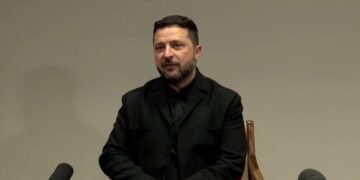 “Он атакует нас – мы отвечаем”: Зеленский рассказал, какое предложение США передадут России