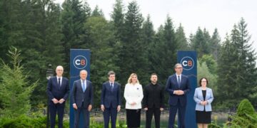 Украина запустила формат C8 с соседями: зачем нужна Карпатская восьмерка