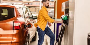 Дизель пробив позначку у 100 грн: нові цінники на пальне на АЗС 20 вересня