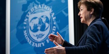 Дефицит финансирования Украины в 2027 году может составить 35 млрд долларов, – Bloomberg