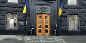 Економіка на межі стагфляції: чому уряду час вводити воєнний стан у господарстві
