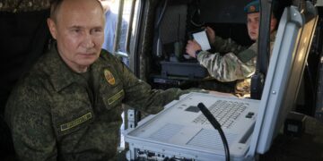 “Військова машина” Росії “поглинула” ще 10,7 трильйона рублів